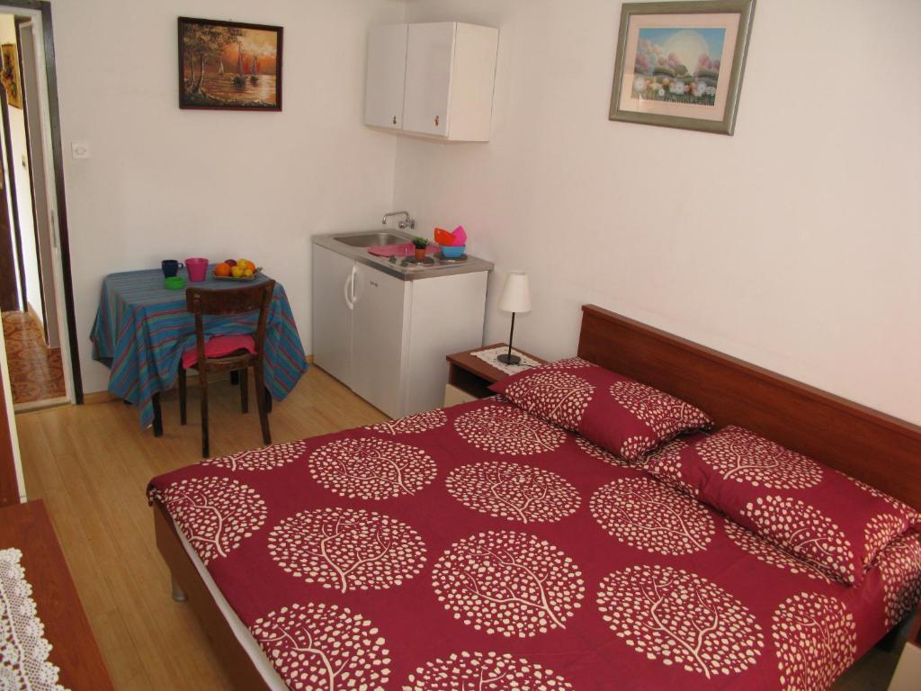 Ana Apartment